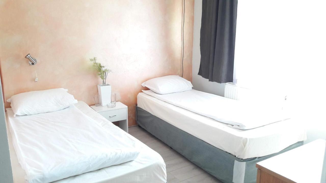 Rio Family Hotel Blagoevgrad Esterno foto