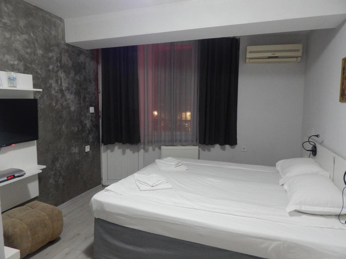 Rio Family Hotel Blagoevgrad Esterno foto