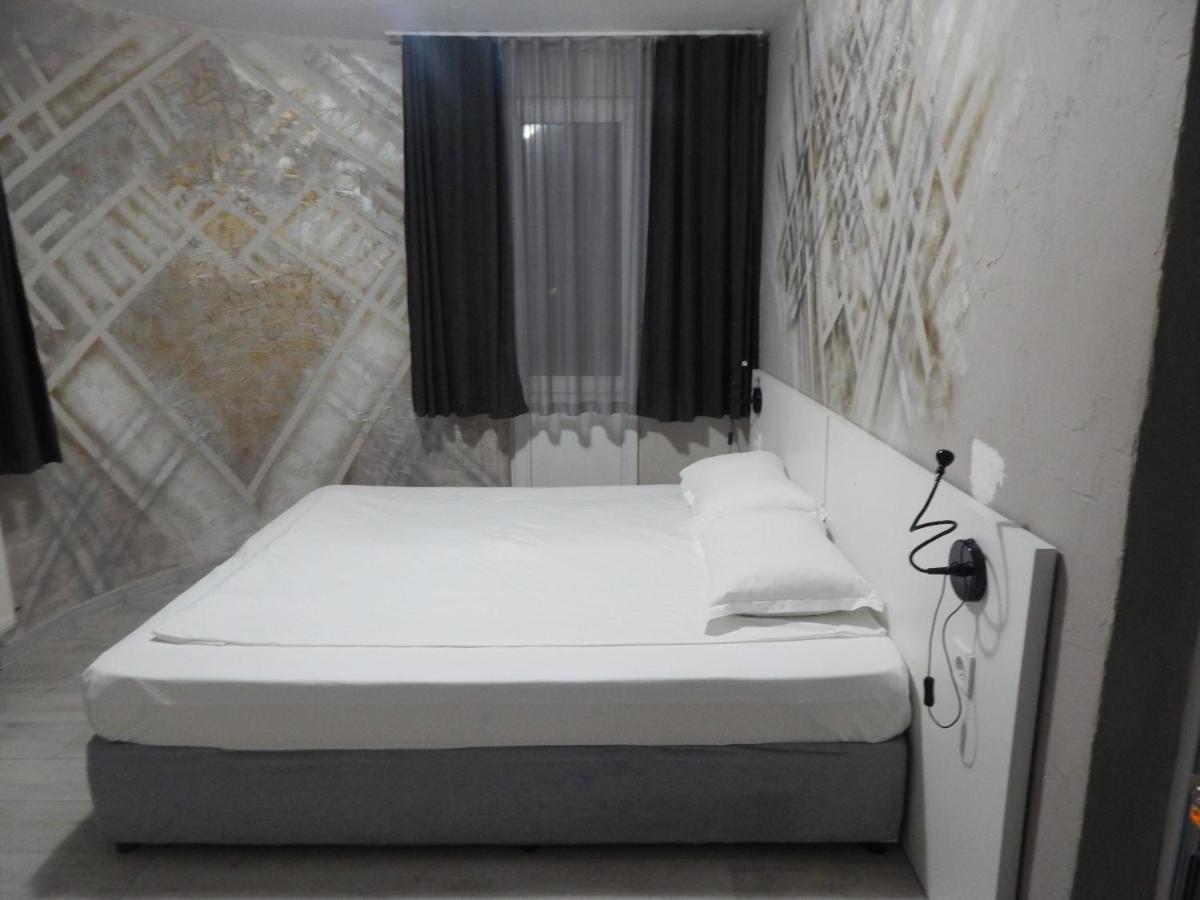 Rio Family Hotel Blagoevgrad Esterno foto