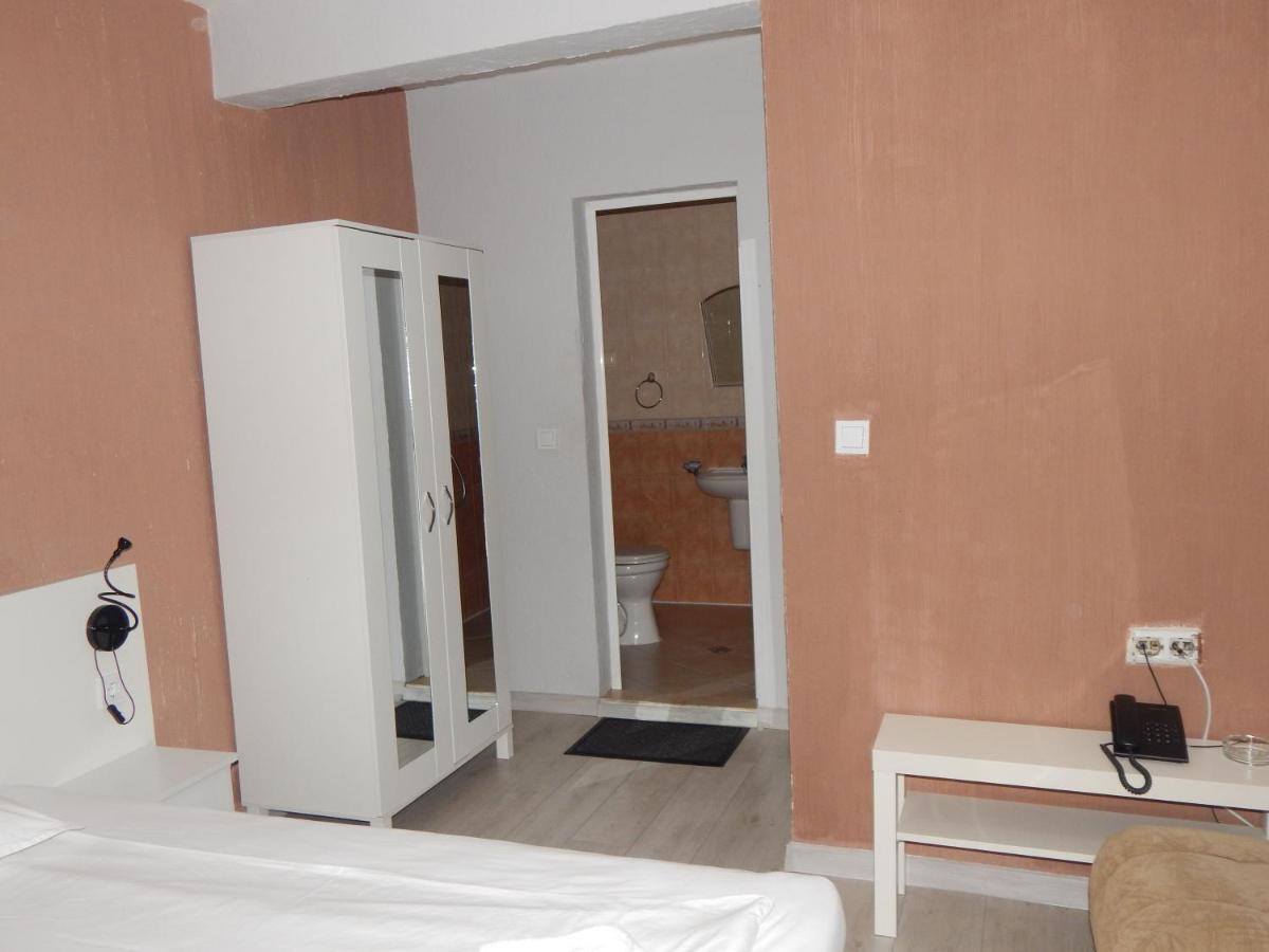 Rio Family Hotel Blagoevgrad Esterno foto
