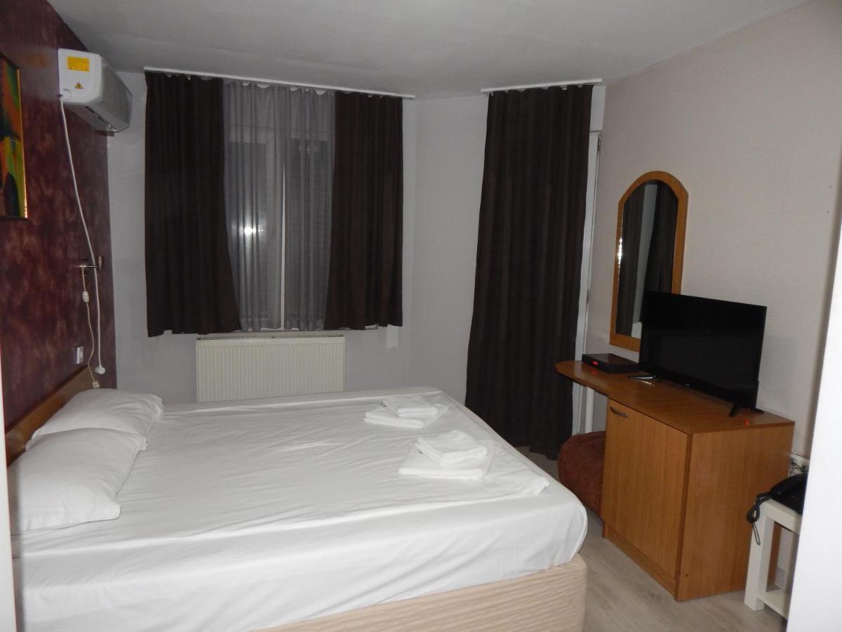 Rio Family Hotel Blagoevgrad Esterno foto