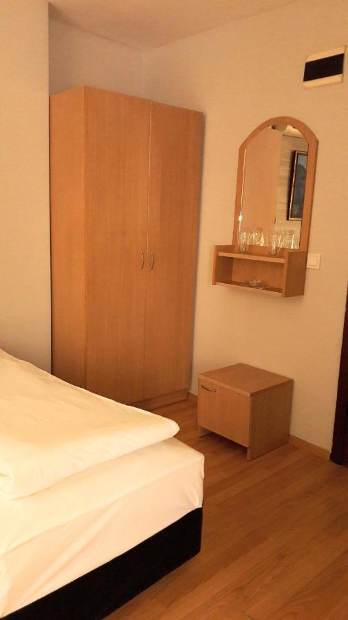 Rio Family Hotel Blagoevgrad Esterno foto