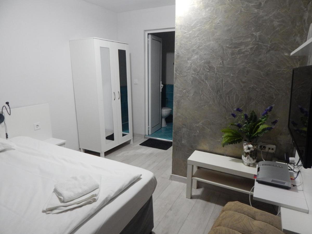 Rio Family Hotel Blagoevgrad Esterno foto
