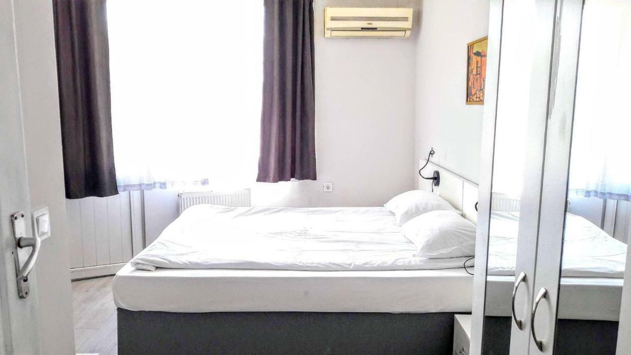 Rio Family Hotel Blagoevgrad Esterno foto